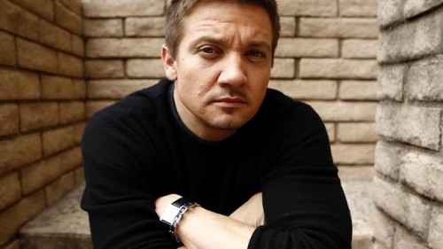 Jeremy Renner Considering Wikileaks Movie, Latest Entertainment News Today
