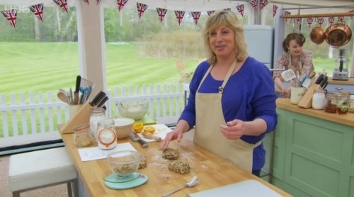 Read the Latest TV Reviews 2015 - Biscuits Week - Great British Bake Off 2015 - BBC1